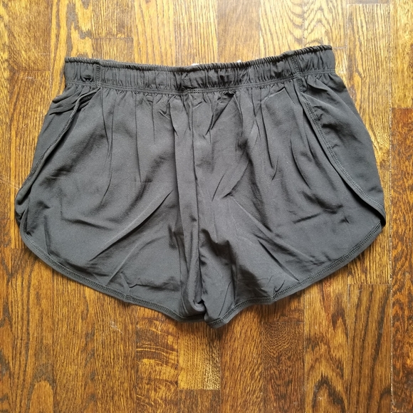 🚫SOLD🚫Athletic Shorts - Picture 2 of 9